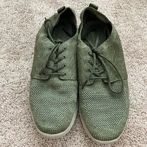 Clarks Men's Olive Green Knit Sneakers